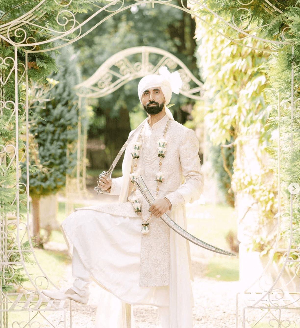Hindu wedding turban